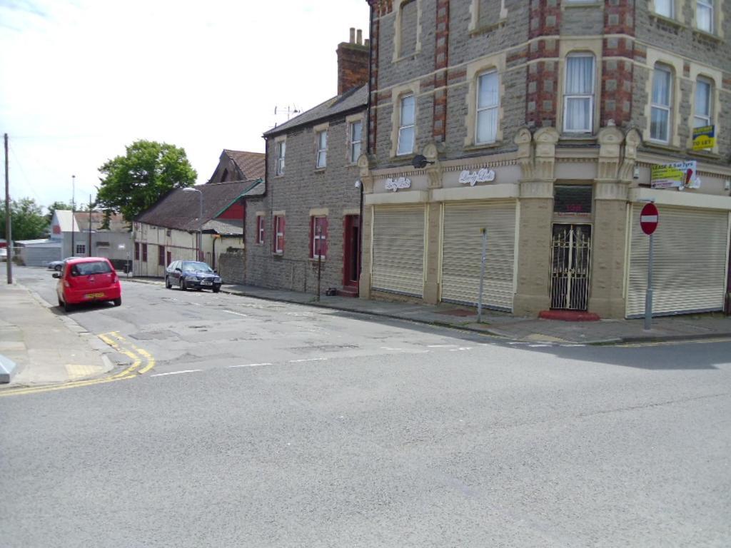 F3 2 Bedroomed Town House - Free Parking - Super 150 Mbps Wifi Near Gavin N Stacey Film House - 1 Free Dog Allowed Barry Exterior foto