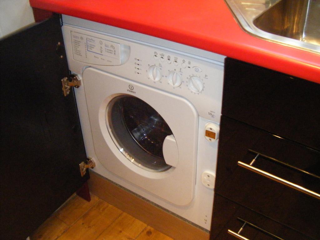 F3 2 Bedroomed Town House - Free Parking - Super 150 Mbps Wifi Near Gavin N Stacey Film House - 1 Free Dog Allowed Barry Cameră foto